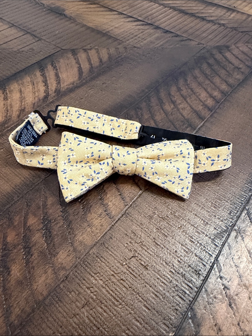 Nautica Yellow Bow Tie with Blue Floral Print